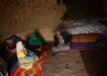د ښځو تر سرپرستۍ لاندې دوه پر درې کورنۍ د خوړو برابرولو توان نه لري