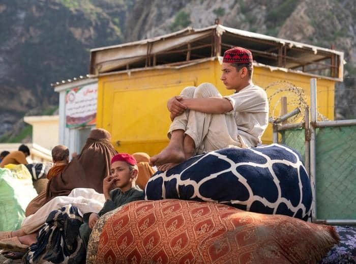 بنټ: له پاکستان نه د افغان کډوالو په زور ایستل د بې ثباتۍ خطر له ځان سره لري
