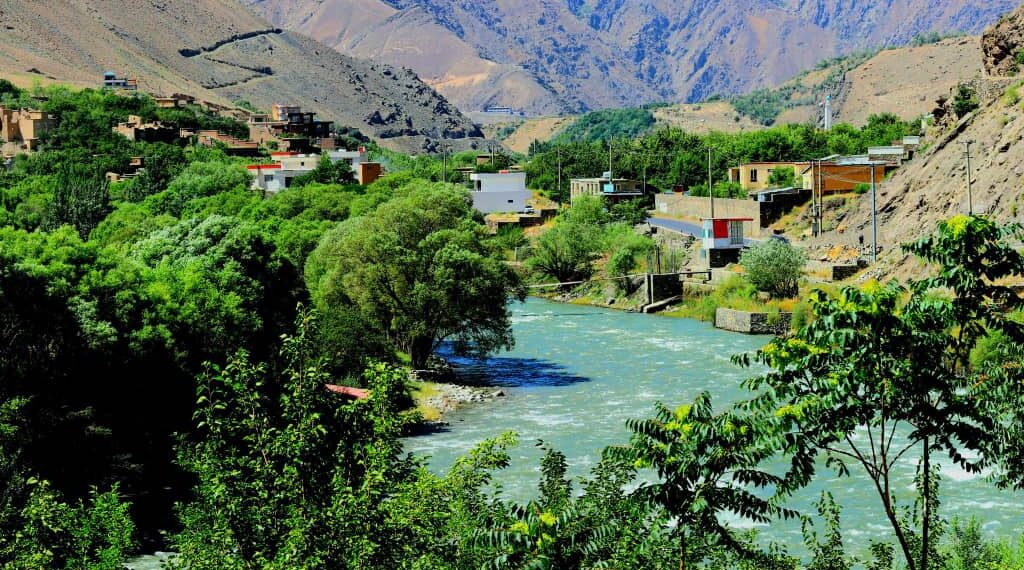 پنجشېر کې یوه مېرمن له لوړ ځایه لوېدو له امله مړه شوې