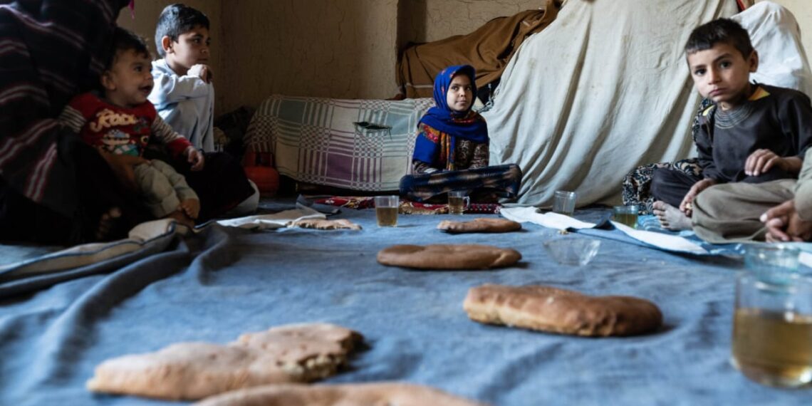 اوچا: د لوږې له ناورینه تر ډېره ښځو او ماشومانو زیان لیدلی دی