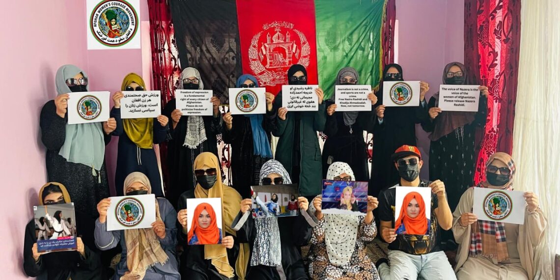 معترضې ښځې: د ناطره رشیدي او خدیجه احمدزاده نیول ښځو ته سپکاوی دی