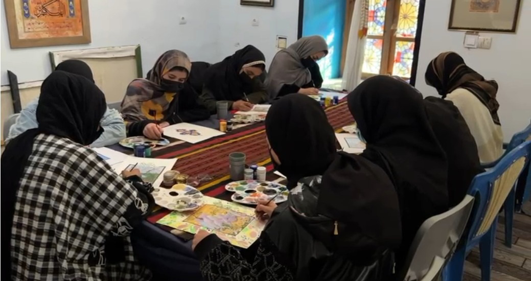 هراتي نجونې څه ډول د بهزاد انځورګرۍ سبک په ژوندي ساتلو کې مرسته کوي؟