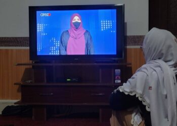 فرشته عباسي: طالبان هڅه کوي د جلا وطنه افغان ښځو غږ کابو او غلی کړي