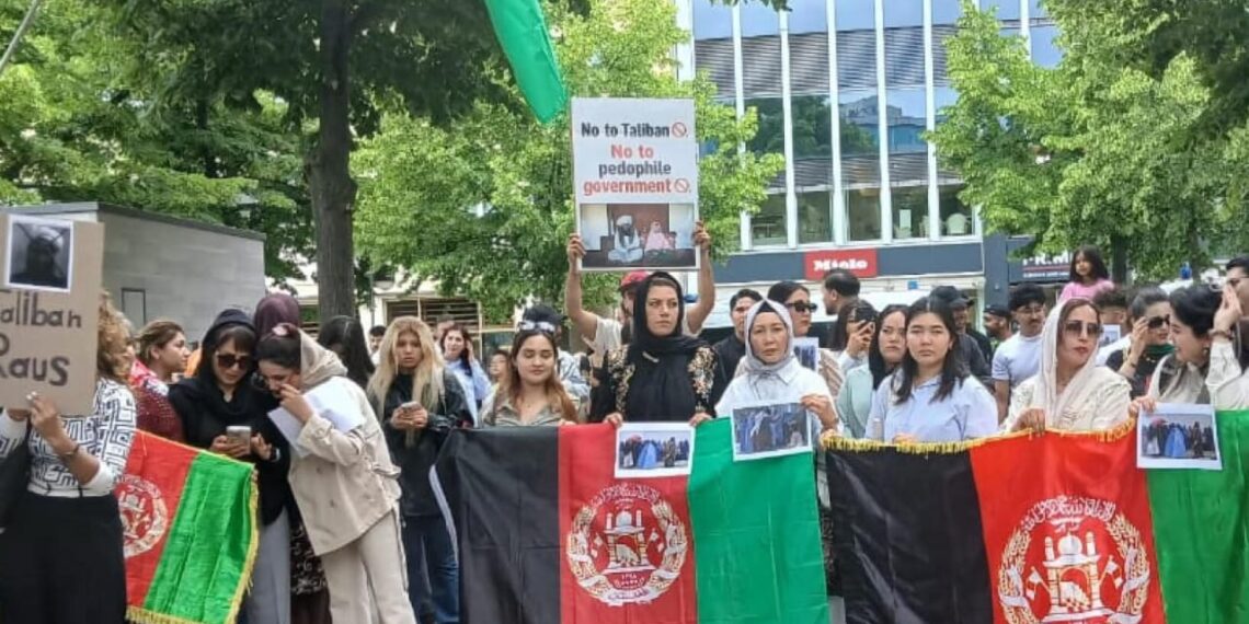 المان کې د افغان ښځو او نجونو په ملاتړ اعتراضي غونډه وشوه