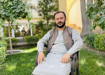 د «همایون خواهاني» مېرمن: طالبانو زما خاوند له فوزیې کوفي سره د کورني تړاو په تور نیولی