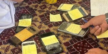 د افغان خبریالانو مرکز: په دولتي ادارو کې په ځیرک تلېفونونو بندیز اطلاعاتو ته لاسرسی لا محدودوي