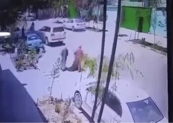 کابل ښار کې یوه موټر درې نجونې لاندې او ټپیانې کړې