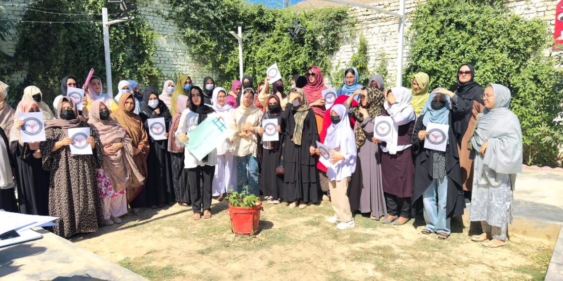 معترضې ښځې: اروپا ته د طالب پلاوي بلنه د بشري حقونو له اصولو سرغړونه ده