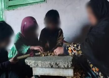 د بشري حقونو څار ډله: افغانستان کې لوږې تر ډېره ښځې او نجونې اغېزمنوي