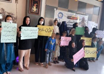 معترضې ښځې: هېڅ ټولنه له ښځو پرته د روښانه راتلونکې په لور نه شي تلای
