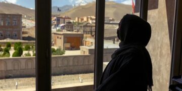 سیما باهوس: له ټولنې د افغان ښځو ایستل نه باید عادي کړای شي