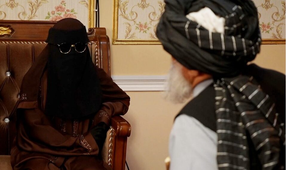 جوزجان کې طالب والي: ښځې بې عقله او ناقص العقل دي