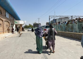 د بشري حقونو څار ډله: د طالبانو تر واک لاندې افغانستان کې د بشري حقونو کړکېچ لا هم پراخه دی