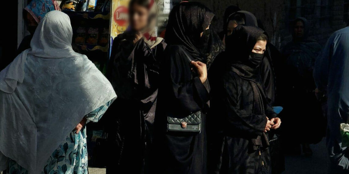 د برچي په لین د «ټونس» موټرونو بندول او د ښځو لپاره بل سرخوږی