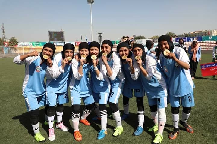 فوتبال دختران هرات
