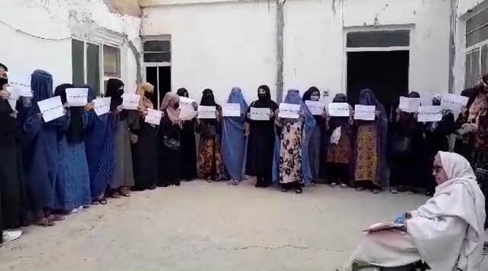 زنان بلخی به طالبان: آموزش و اشتغال را عیدی بدهید