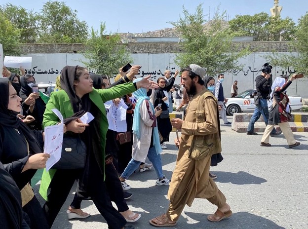 دوسالگی سقوط افغانستان؛ زنان بیش از ۲۰۰ حرکت اعتراضی برگزار کردند