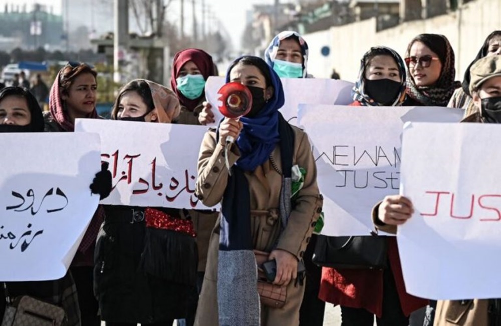 جنبش‌های اعتراضی زنان در مورد نشست چند روز آینده‌ی سازمان ملل متحد در مورد افغانستان، گفته‌اند که در مورد مساله‌ی افغانستان باید مسوولانه برخورد شود